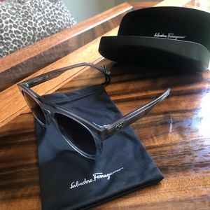 Salvatore Ferragamo Accessories - AUTHENTIC Salvatore Ferragamo Sunglasses Salvatore Ferragamo Accessories - AUTHENTIC Salvatore Ferragamo Sunglasses